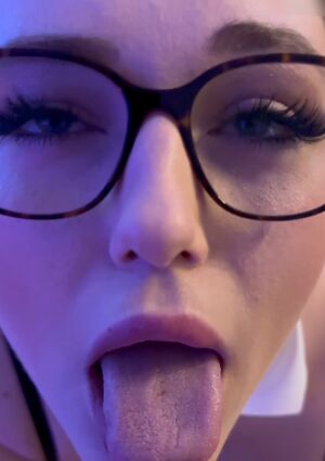 Sex Videos of Sarashionette – Free Download Leaked Videos, Onlyfans Porn, Sextape, Nude Leaks